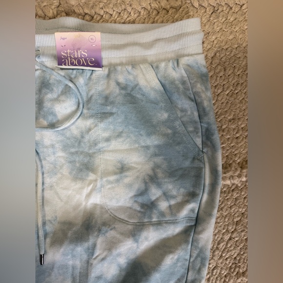 In the stars tie dye joggers - Picture 6 of 6